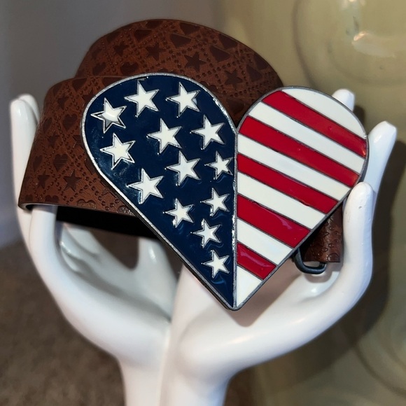 Heart Shaped Stars Stripes Unisex Buckle Stars Hearts Brown Vegan Leather Belt - Picture 6 of 10